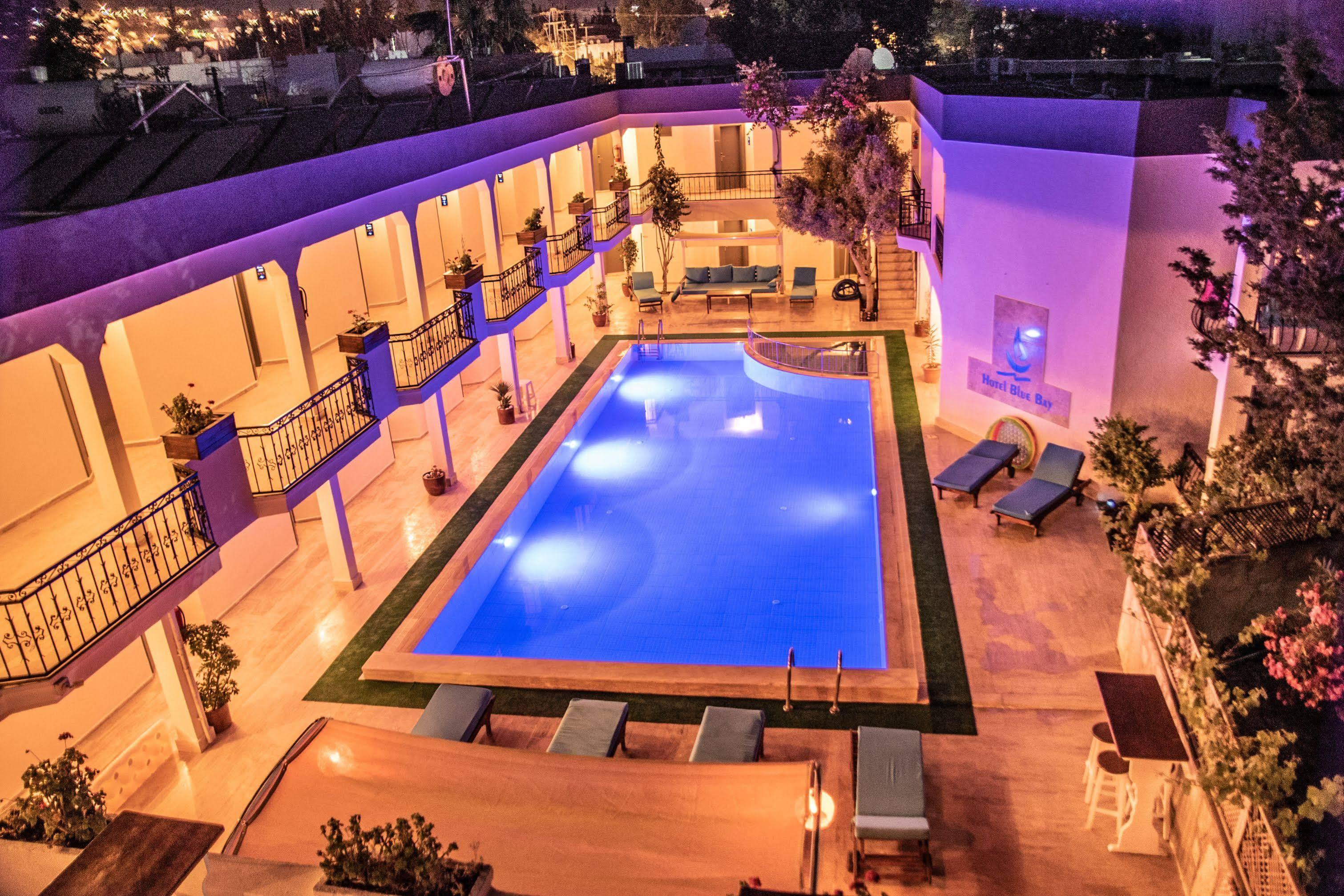 Blue Bay Beach Hotel (Adults Only) ビテツ エクステリア 写真