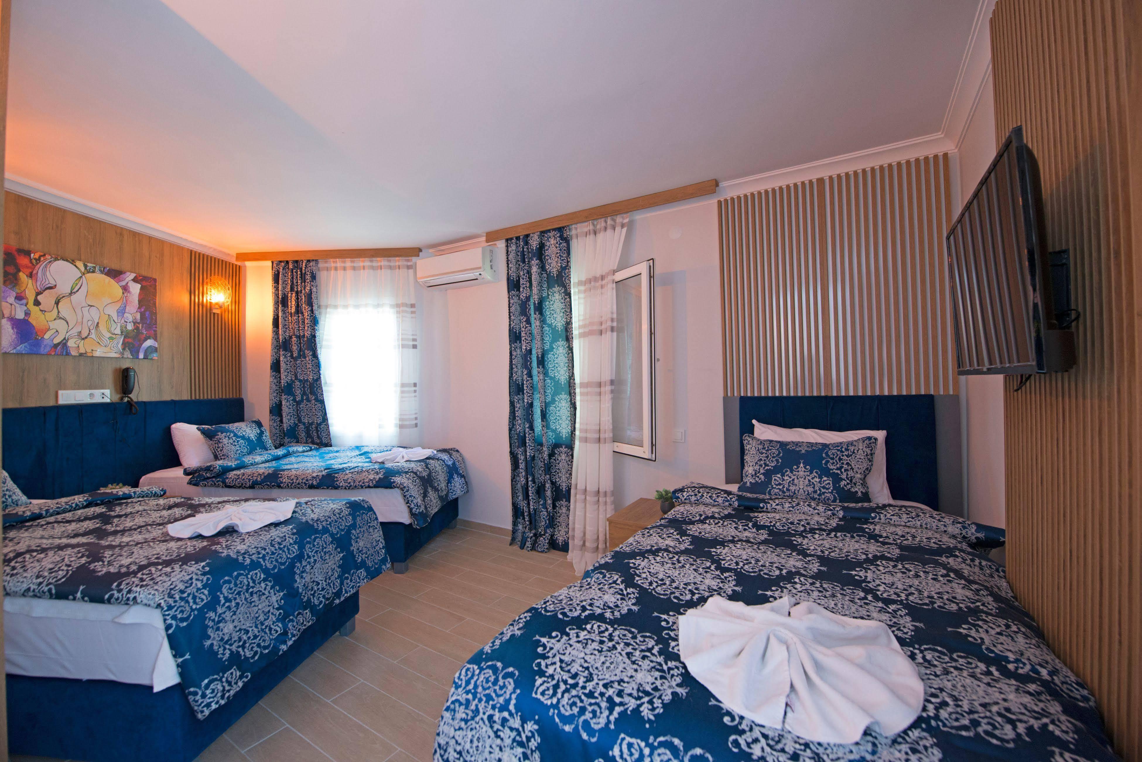 Blue Bay Beach Hotel (Adults Only) ビテツ エクステリア 写真